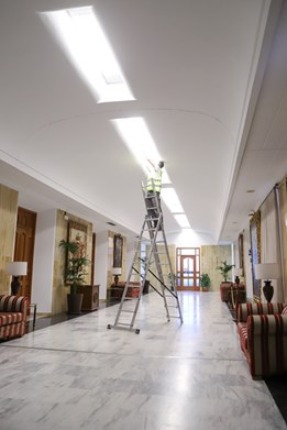 PLAN DE MEJORA DE EFICIENCIA ENERGÉTICA Y FOMENTO DE ENERGÍAS RENOVABLES EN SERVICIOS Y EDIFICIOS MUNICIPALES